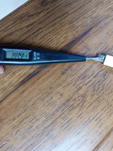 測(cè)電筆測(cè)手機(jī)充電口為何顯示高電壓？探究安全用電的奧秘